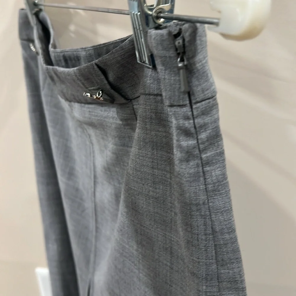 🔥Tory Burch Elegant Gray Skirt🔥